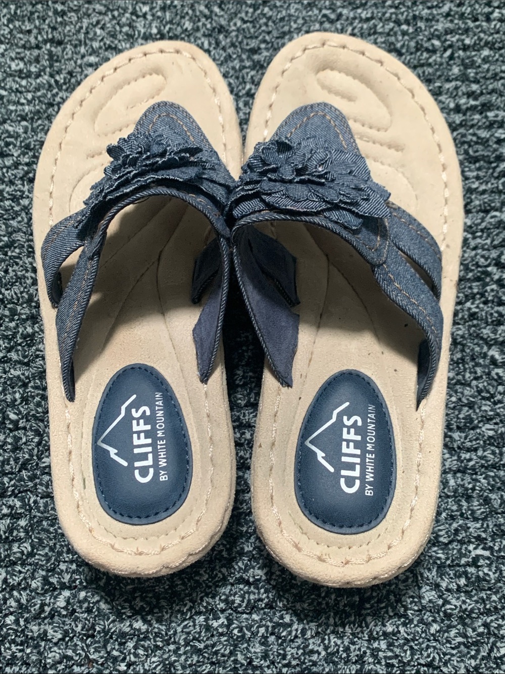 Cliffs by White Mountain Cassia Sandals - Picture 2 of 7